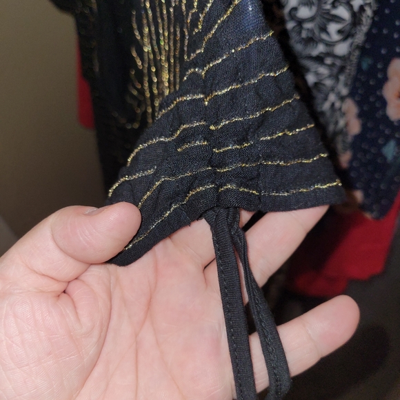 Off shoulder, Torrid, black and gold shirt. - Picture 3 of 4